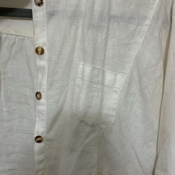 Linen button down - Picture 2 of 2